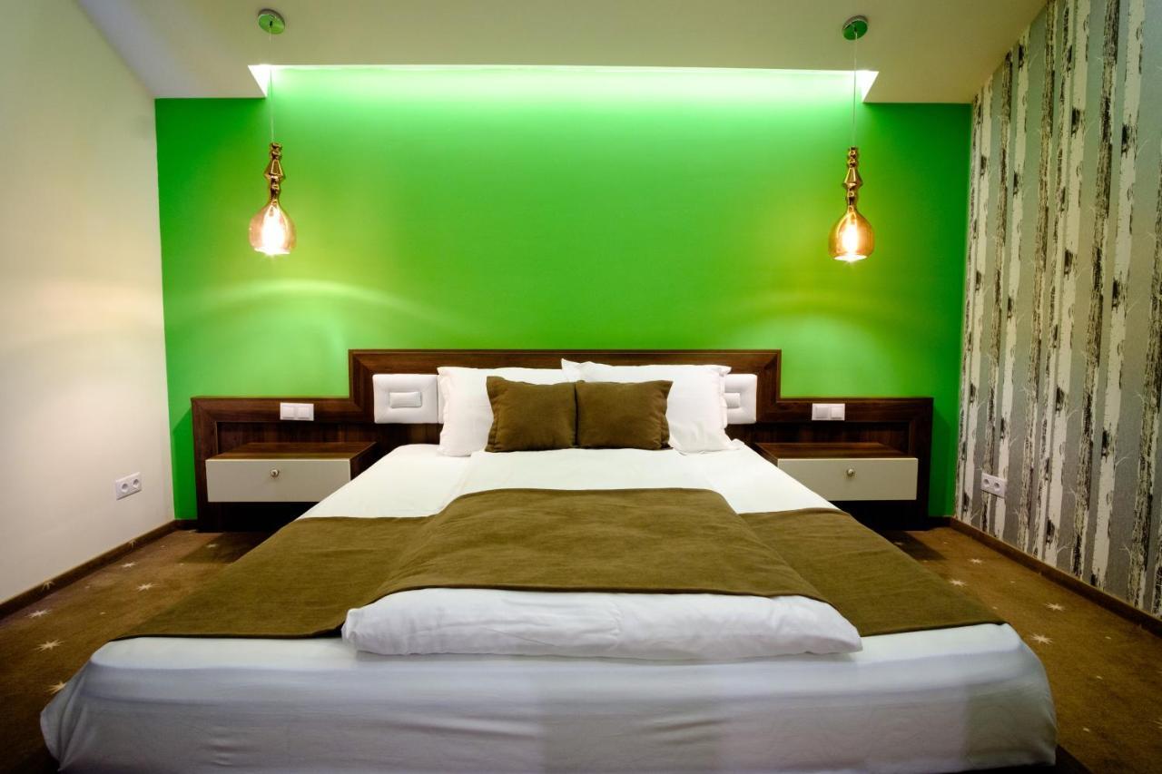 Hotel Poezia Luna Buitenkant foto