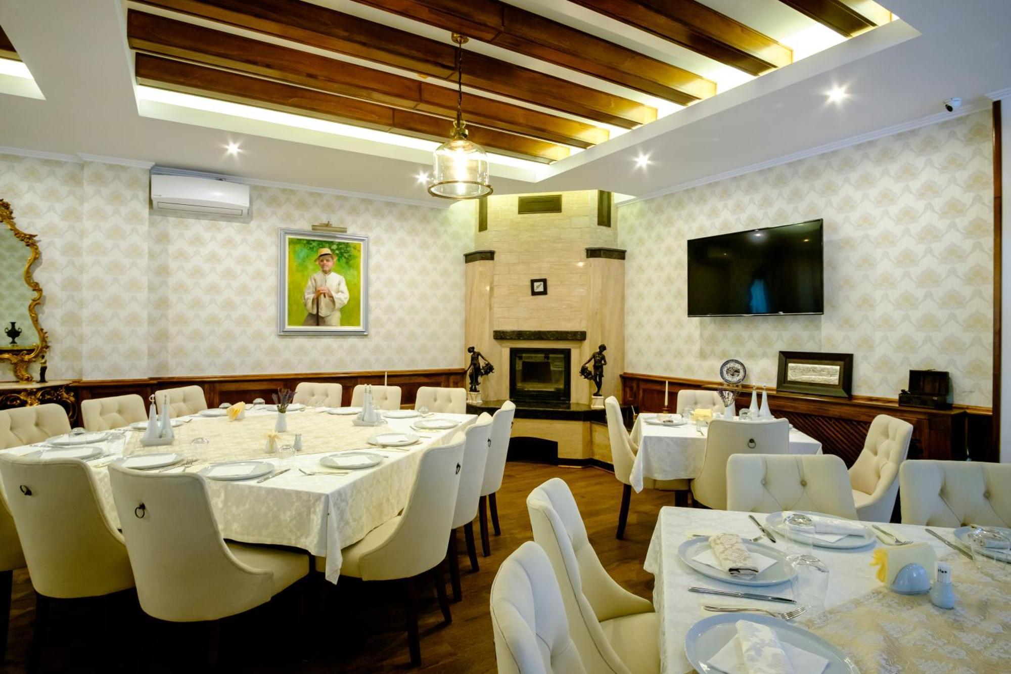 Hotel Poezia Luna Buitenkant foto