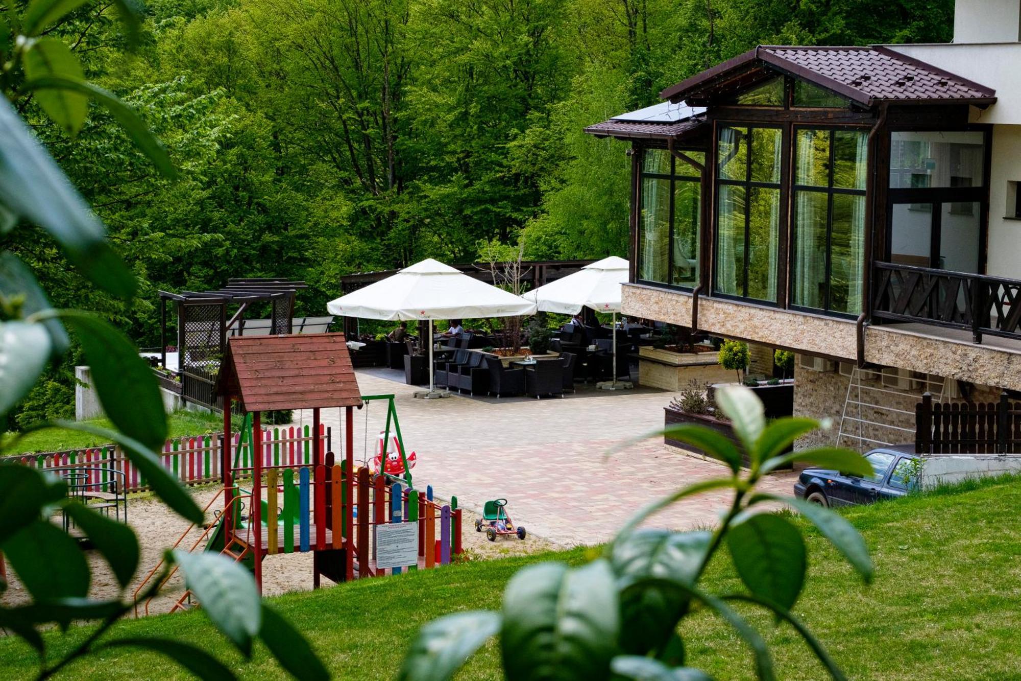 Hotel Poezia Luna Buitenkant foto